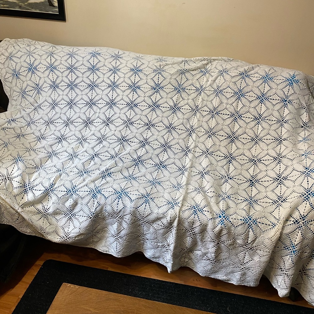 heavy white cotton crochet table cloth 97”x 62”w.